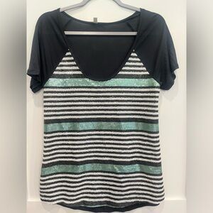 Adorable Halogen women’s gray t-shirt with mint green and white sequins. sz S.